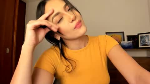 red_flower203 online show from 12/15/24, 04:07