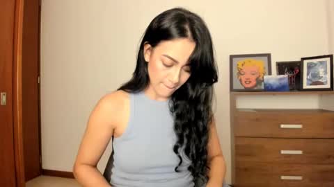 red_flower203 online show from 12/19/24, 04:02