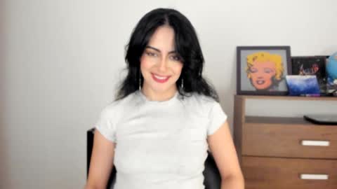 red_flower203 online show from 10/03/25, 10:40