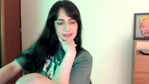 red_flower203 online show from 03/18/26, 06:55