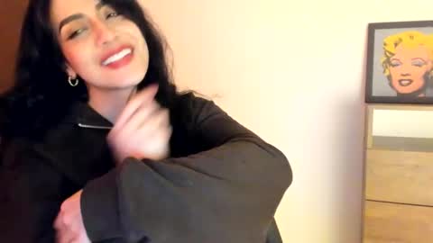 red_flower203 online show from 04/12/26, 10:15