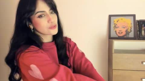 red_flower203 online show from 04/22/26, 10:00