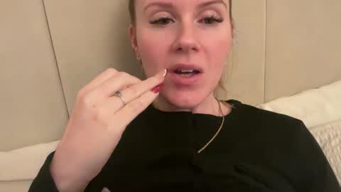 Rosie online show from 11/28/25, 08:33