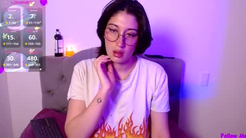 IG   OF red moonn online show from 01/19/25, 11:34