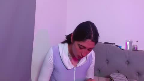 IG   OF red moonn online show from 10/12/25, 03:49