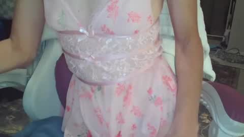 Red online show from 11/07/25, 06:41