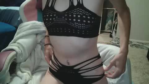 Red online show from 11/24/25, 06:07