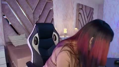 red_pandaa online show from 06/23/26, 03:59