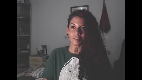 Instagram Valerie yourdream online show from 02/12/25, 08:18