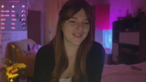 Snapshot of redaplle2 chatting on 11/25/25, 10:32 redaplle2 online show from 11/25/25, 10:32