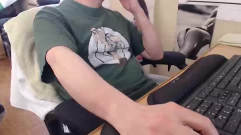 Red online show from 04/11/26, 03:27