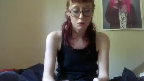 redcassie666 online show from 04/09/26, 11:04