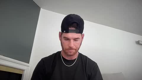 Snapshot of reddead7100 chatting on 10/24/25, 09:44 reddead7100 online show from 10/24/25, 09:44