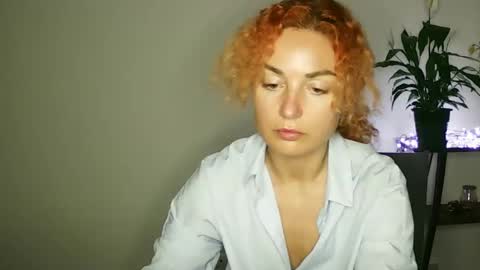 reddgirll online show from 02/15/25, 08:43