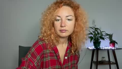 reddgirll online show from 02/21/25, 07:45