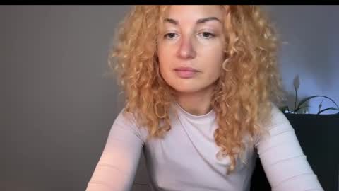 reddgirll online show from 03/08/25, 05:54