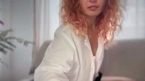 reddgirll online show from 10/23/25, 07:51