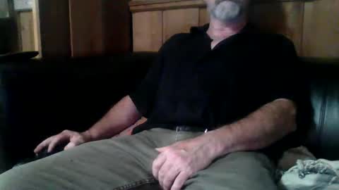 Snapshot of redfox60010 chatting on 09/22/25, 10:45 redfox60010 online show from 09/22/25, 10:45