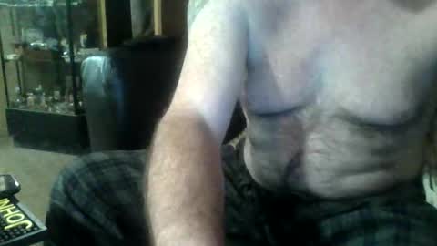 Snapshot of redfox60010 chatting on 11/05/25, 06:30 redfox60010 online show from 11/05/25, 06:30