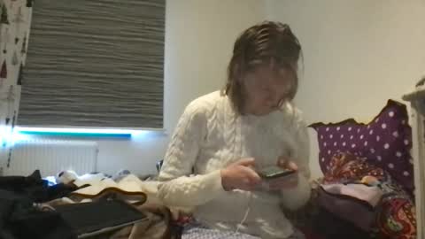 Redfox online show from 12/17/25, 10:43