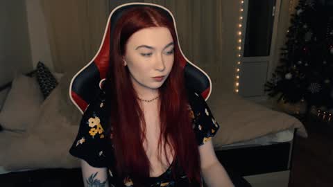 Snapshot of redhaired_kitty chatting on 12/26/24, 11:13 Lina online show from 12/26/24, 11:13