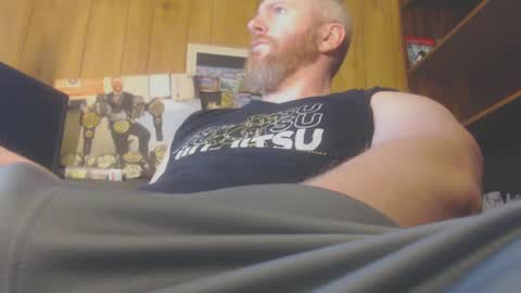 Snapshot of redhead4fun chatting on 12/09/24, 02:02 theredhead4fun online show from 12/09/24, 02:02