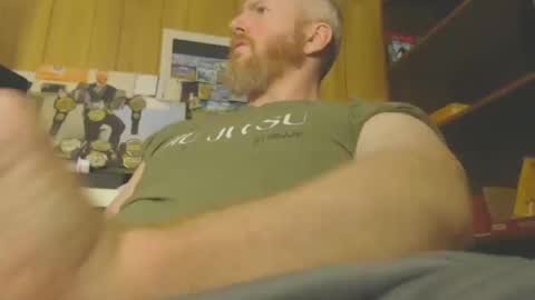 Snapshot of redhead4fun chatting on 10/14/25, 06:42 theredhead4fun online show from 10/14/25, 06:42