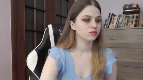 Lily online show from 12/21/24, 02:30