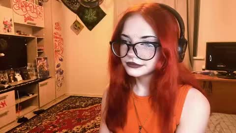 Snapshot of redheadcatxd chatting on 05/14/26, 10:27 Eva online show from 05/14/26, 10:27