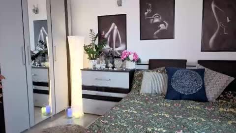 Alex online show from 12/15/25, 12:20