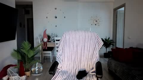 Snapshot of redhotline chatting on 12/21/25, 12:01 Alex online show from 12/21/25, 12:01