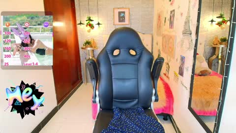 Lili Lopez online show from 01/24/25, 07:49