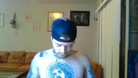 Snapshot of redinthebed chatting on 10/15/25, 02:22 InkedGinger online show from 10/15/25, 02:22