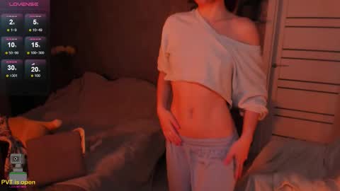 Snapshot of redmelissa chatting on 12/05/25, 10:24 Stephanie online show from 12/05/25, 10:24