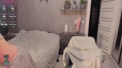 Snapshot of redmelissa chatting on 12/16/25, 11:48 Stephanie online show from 12/16/25, 11:48