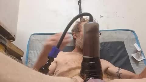 rednicedick online show from 10/19/25, 05:19