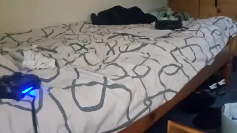 redrodridding online show from 02/19/25, 03:49