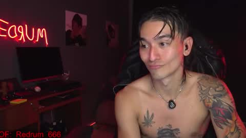 Snapshot of redrum_696 chatting on 12/01/25, 02:16 Red online show from 12/01/25, 02:16