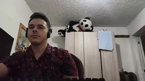 Snapshot of redsoul951869 chatting on 09/09/25, 04:23 RedsoulReaver online show from 09/09/25, 04:23