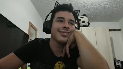 Snapshot of redsoul951869 chatting on 10/09/25, 05:38 RedsoulReaver online show from 10/09/25, 05:38