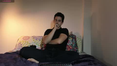 Snapshot of redsoul951869 chatting on 11/11/25, 12:10 RedsoulReaver online show from 11/11/25, 12:10