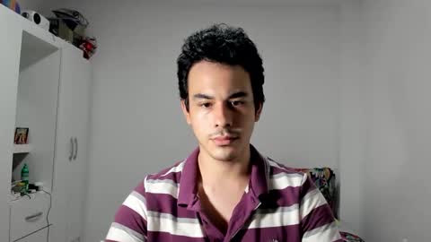 Snapshot of redsoul951869 chatting on 12/17/25, 09:21 RedsoulReaver online show from 12/17/25, 09:21