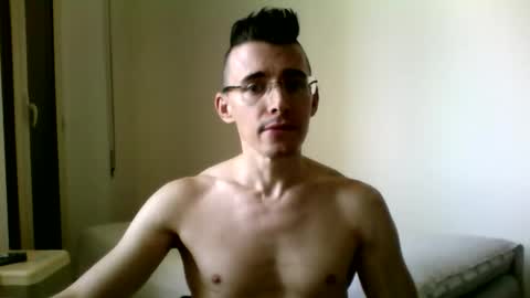 redstep0 online show from 09/25/25, 09:13