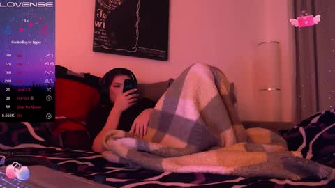 Snapshot of redyari chatting on 01/11/25, 12:55 Red online show from 01/11/25, 12:55