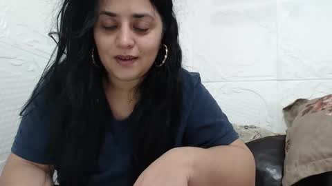 Reea online show from 11/28/25, 10:12