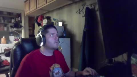 Snapshot of reecoiled chatting on 06/19/26, 10:41 reecoiled online show from 06/19/26, 10:41