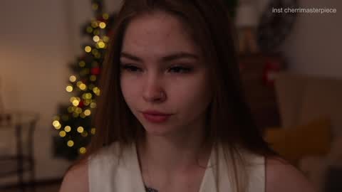 Snapshot of refined_style chatting on 12/20/24, 08:23 JessyinCherri yang online show from 12/20/24, 08:23