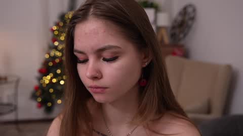 Snapshot of refined_style chatting on 12/25/24, 08:07 JessyinCherri yang online show from 12/25/24, 08:07