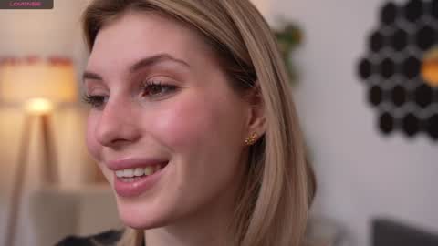 Snapshot of refined_style chatting on 01/20/25, 07:36 JessyinCherri yang online show from 01/20/25, 07:36