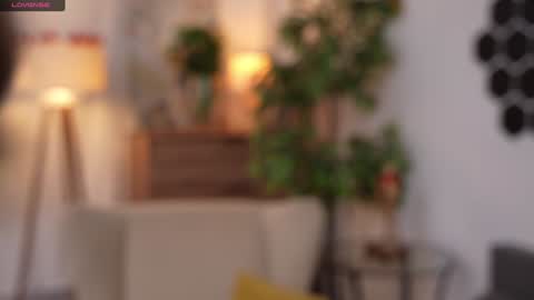 Snapshot of refined_style chatting on 01/20/25, 10:40 JessyinCherri yang online show from 01/20/25, 10:40